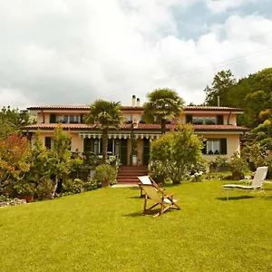 Aparthotel La Carreccia, Luni